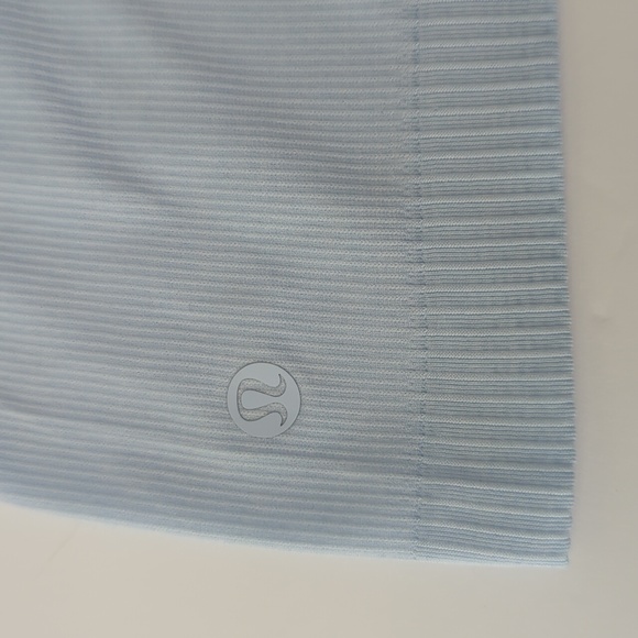 Lululemon Seek Simplicity Ribbed Tank Reversible 2 Way Top Breezy Blue size 12 - Picture 4 of 9